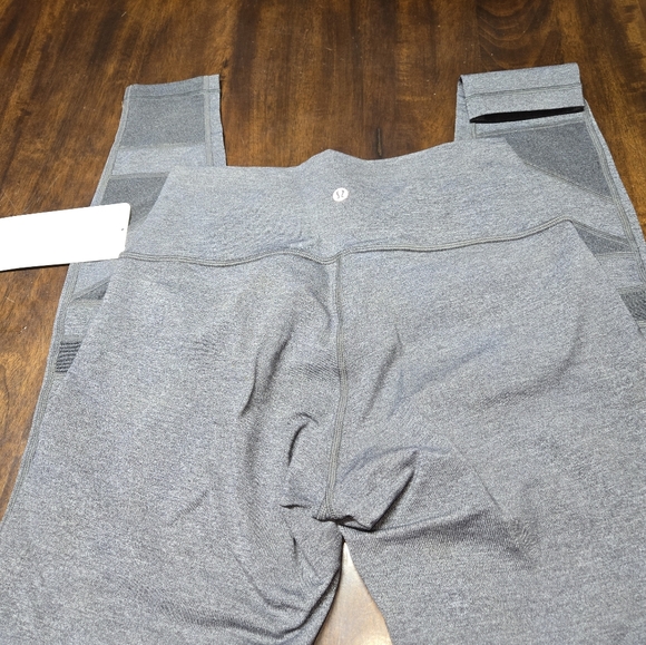 NWT wunder under HR tight SE Tech - Picture 3 of 3